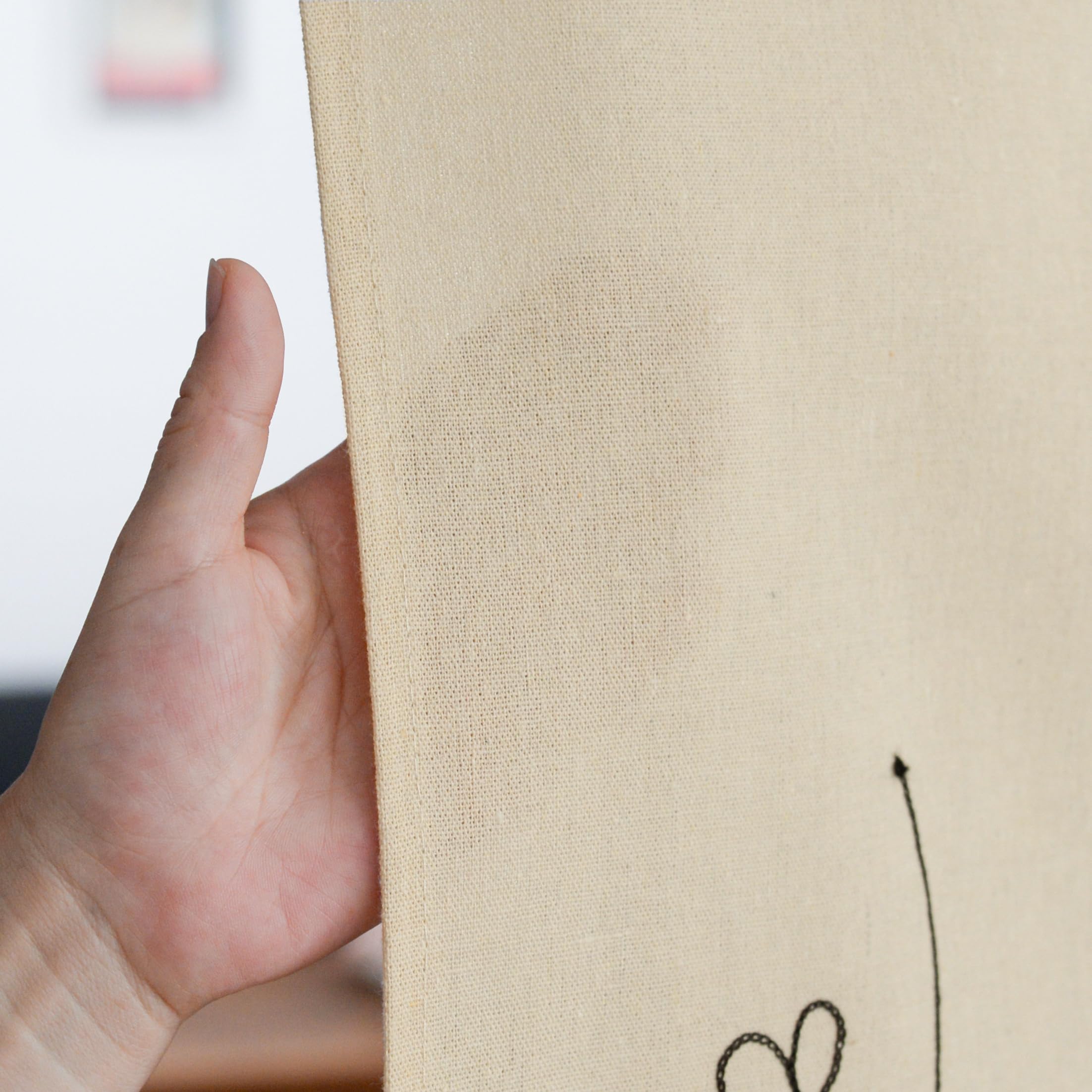 Amazon｜YURLISA春夏冬おしゃれ花柄刺繍入りの麻風のれん